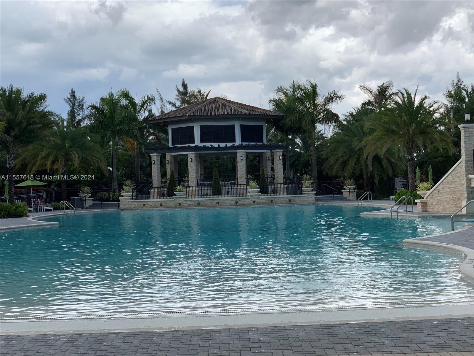 8015 NW 104 Ave 24, Doral, Florida 33178, 2 Bedrooms Bedrooms, ,2 BathroomsBathrooms,Residentiallease,For Rent,8015 NW 104 Ave 24,A11557618