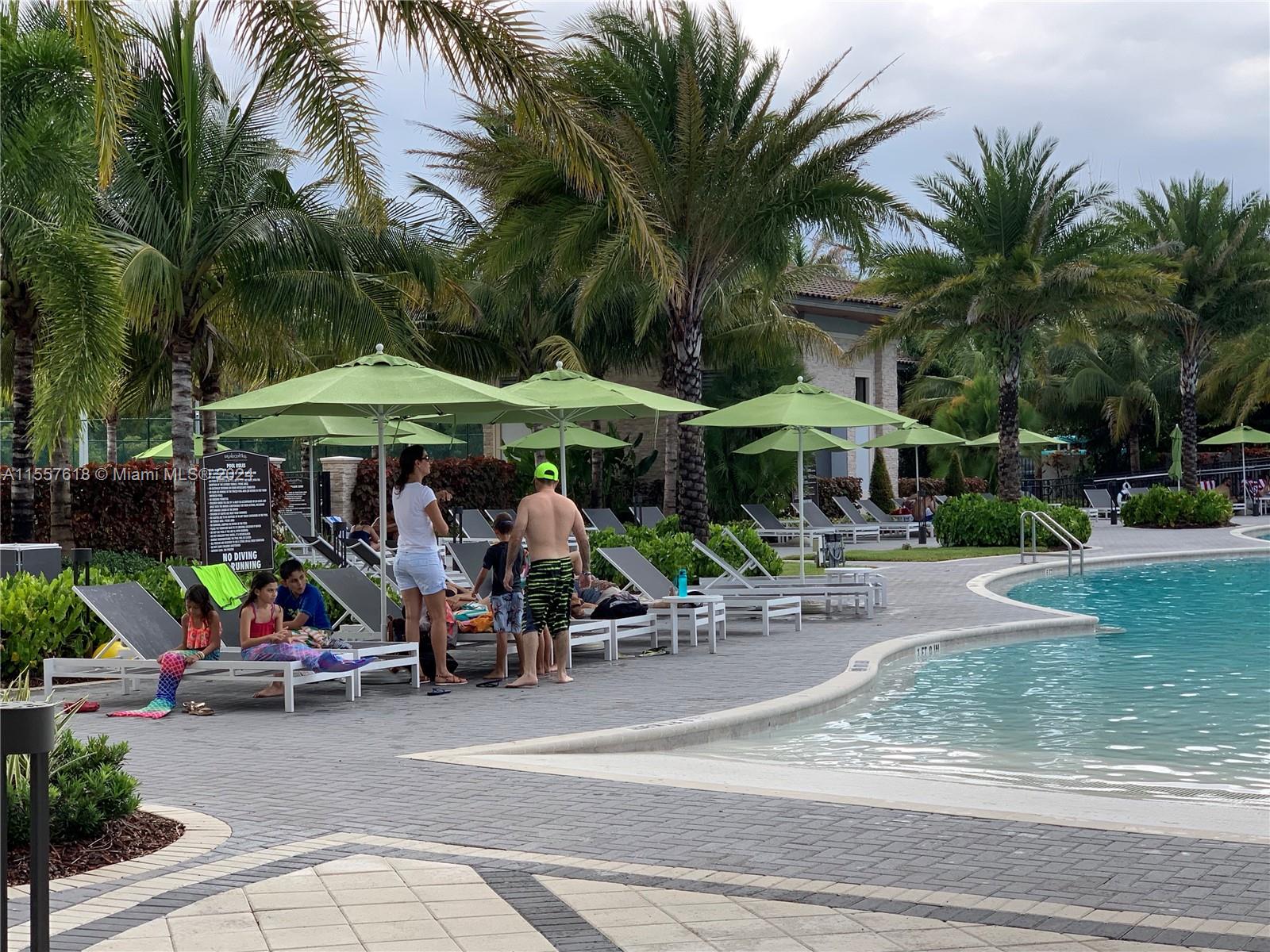 8015 NW 104 Ave 24, Doral, Florida 33178, 2 Bedrooms Bedrooms, ,2 BathroomsBathrooms,Residentiallease,For Rent,8015 NW 104 Ave 24,A11557618