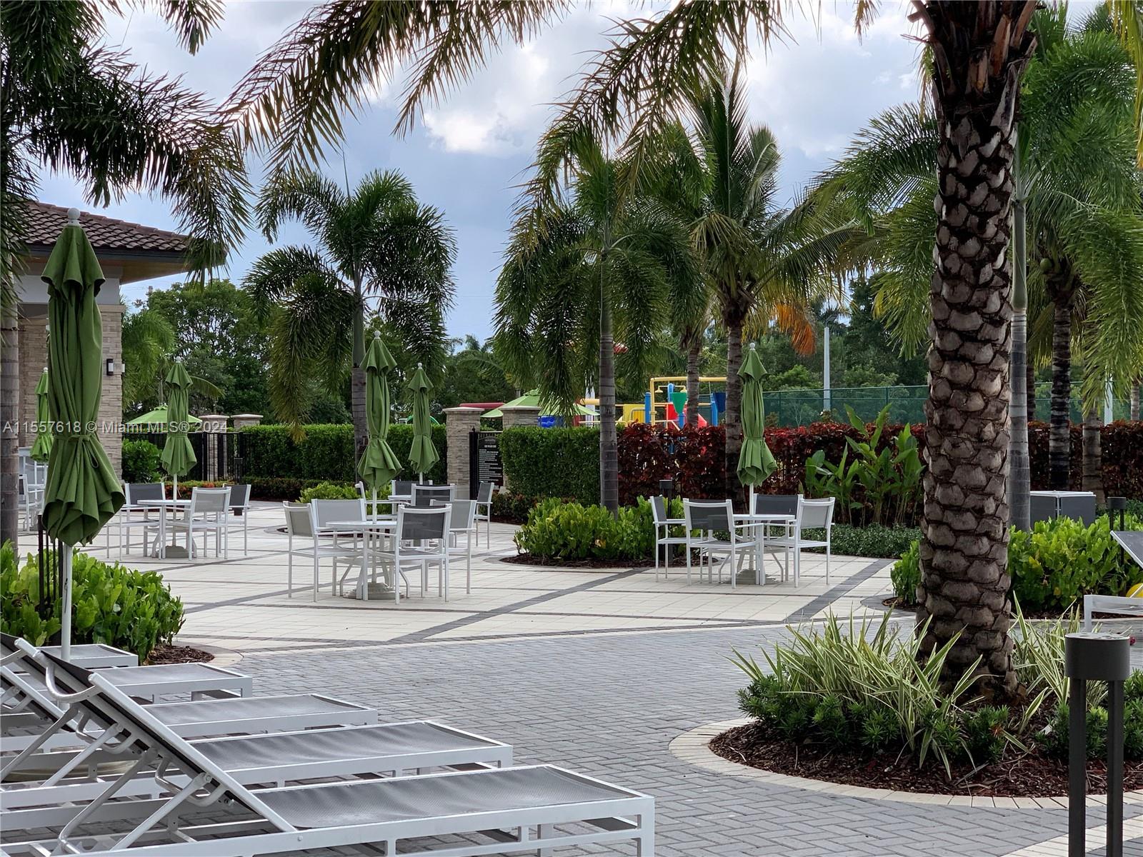 8015 NW 104 Ave 24, Doral, Florida 33178, 2 Bedrooms Bedrooms, ,2 BathroomsBathrooms,Residentiallease,For Rent,8015 NW 104 Ave 24,A11557618