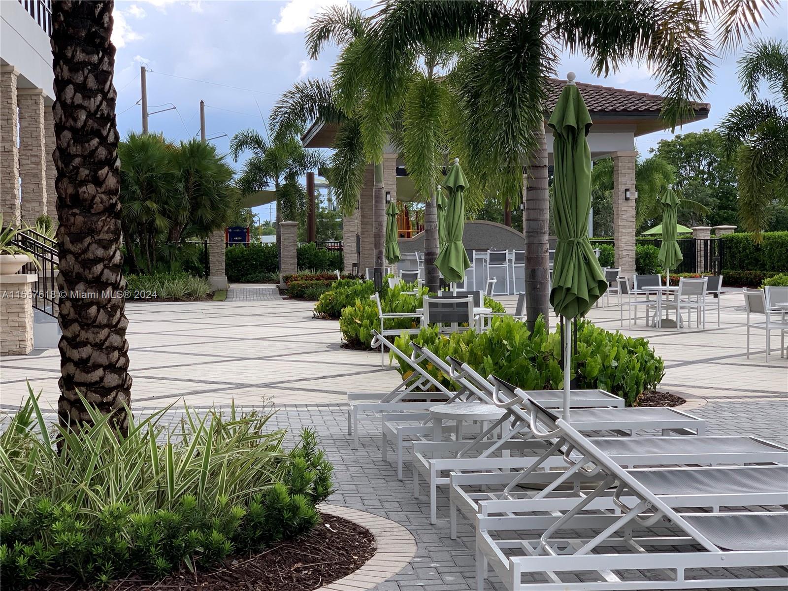 8015 NW 104 Ave 24, Doral, Florida 33178, 2 Bedrooms Bedrooms, ,2 BathroomsBathrooms,Residentiallease,For Rent,8015 NW 104 Ave 24,A11557618