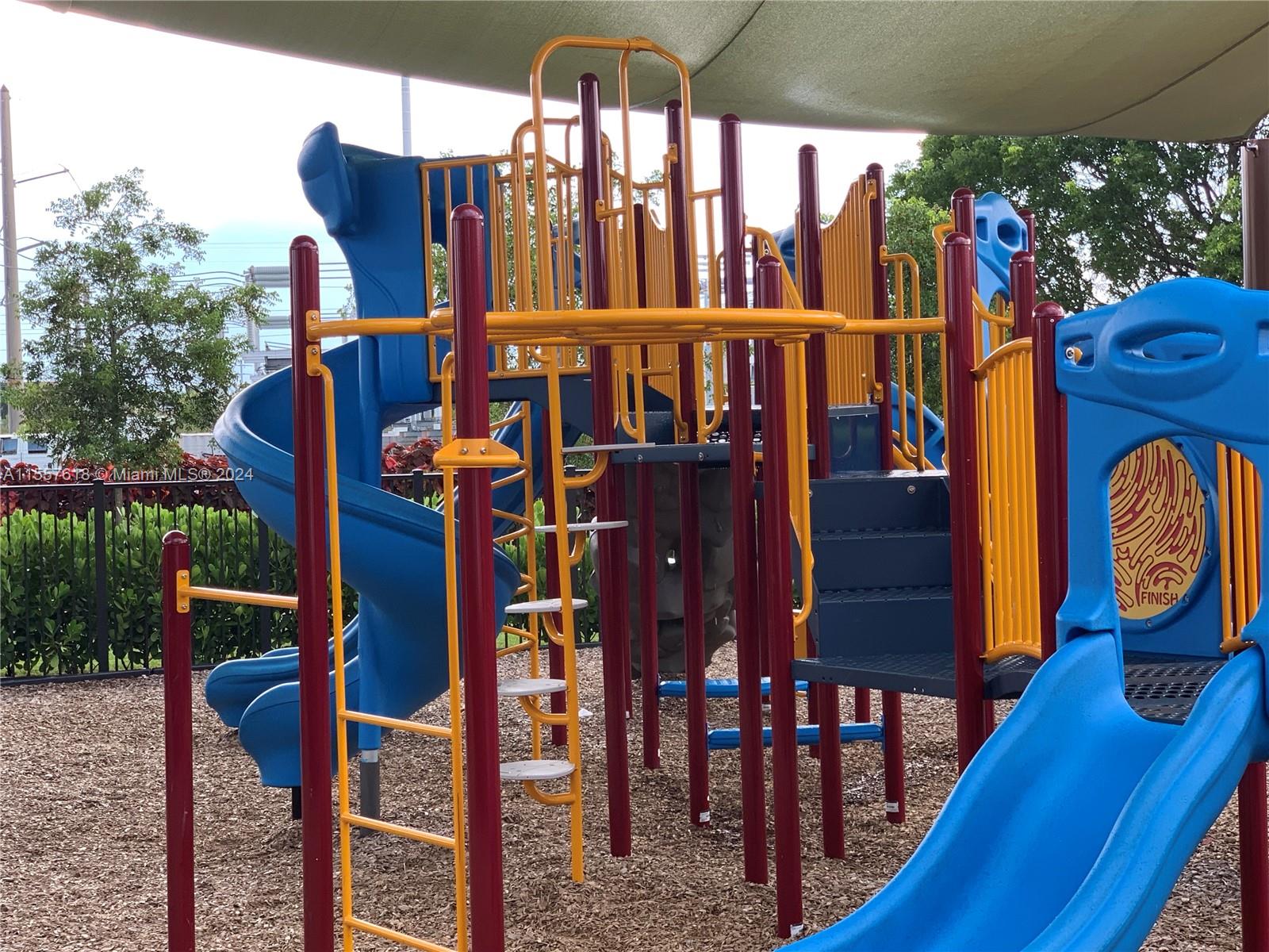 8015 NW 104 Ave 24, Doral, Florida 33178, 2 Bedrooms Bedrooms, ,2 BathroomsBathrooms,Residentiallease,For Rent,8015 NW 104 Ave 24,A11557618