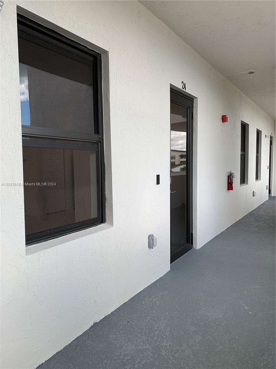 8015 NW 104 Ave 24, Doral, Florida 33178, 2 Bedrooms Bedrooms, ,2 BathroomsBathrooms,Residentiallease,For Rent,8015 NW 104 Ave 24,A11557618