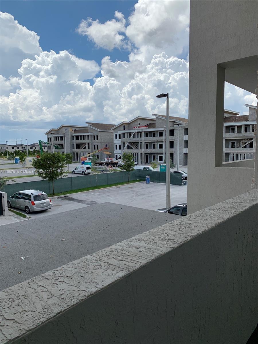 8015 NW 104 Ave 24, Doral, Florida 33178, 2 Bedrooms Bedrooms, ,2 BathroomsBathrooms,Residentiallease,For Rent,8015 NW 104 Ave 24,A11557618