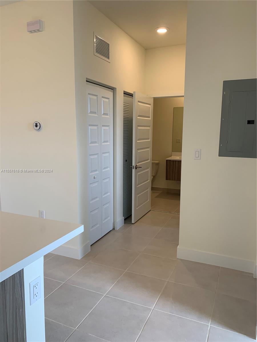 8015 NW 104 Ave 24, Doral, Florida 33178, 2 Bedrooms Bedrooms, ,2 BathroomsBathrooms,Residentiallease,For Rent,8015 NW 104 Ave 24,A11557618