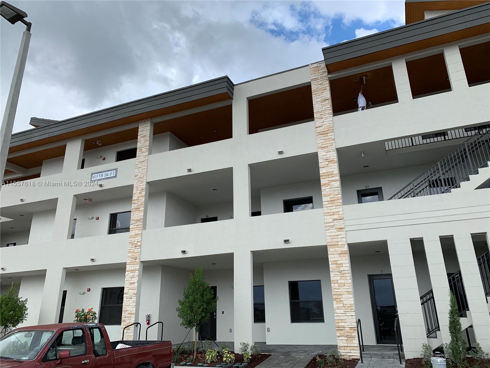 8015 NW 104 Ave 24, Doral, Florida 33178, 2 Bedrooms Bedrooms, ,2 BathroomsBathrooms,Residentiallease,For Rent,8015 NW 104 Ave 24,A11557618