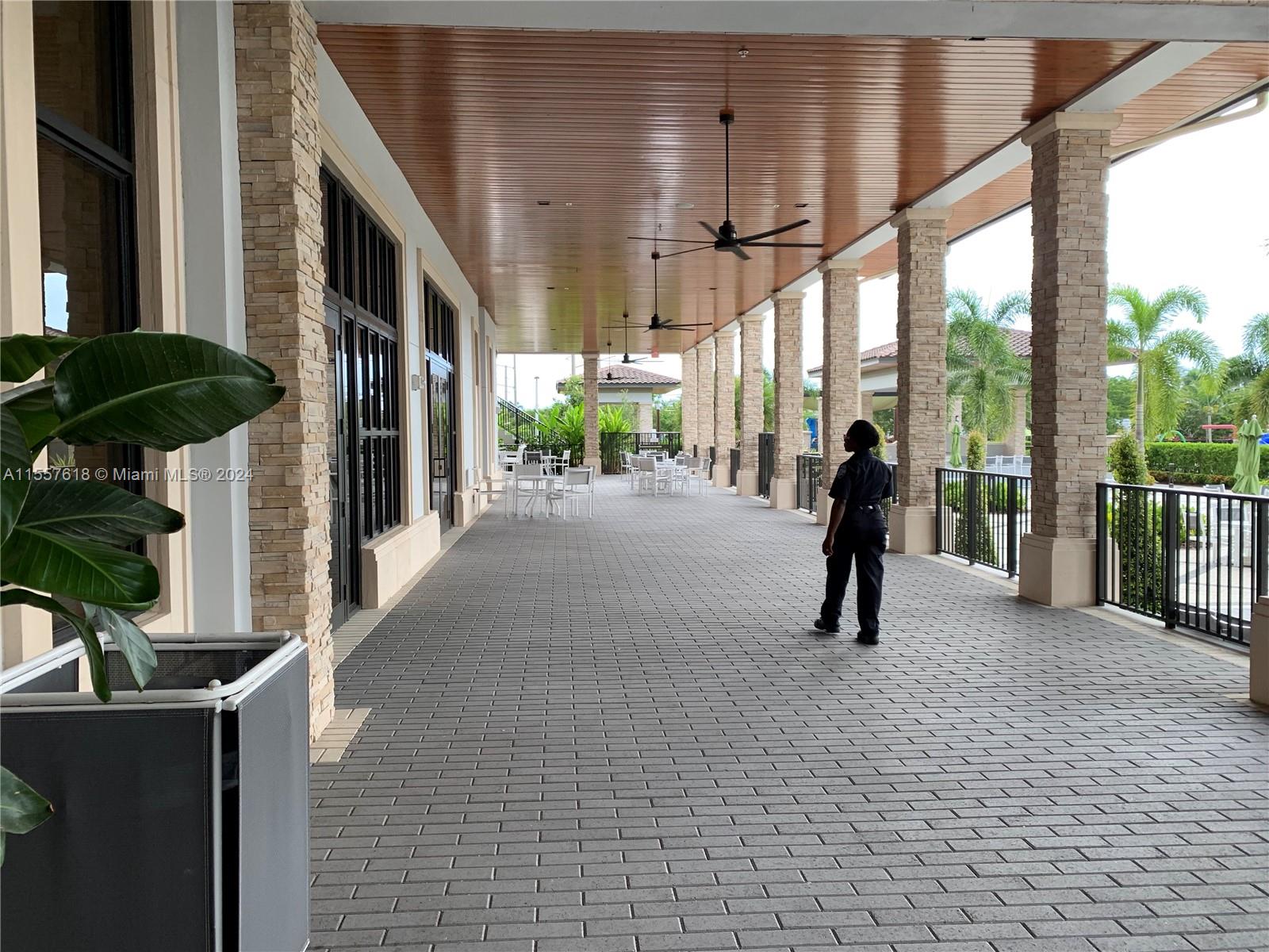 8015 NW 104 Ave 24, Doral, Florida 33178, 2 Bedrooms Bedrooms, ,2 BathroomsBathrooms,Residentiallease,For Rent,8015 NW 104 Ave 24,A11557618