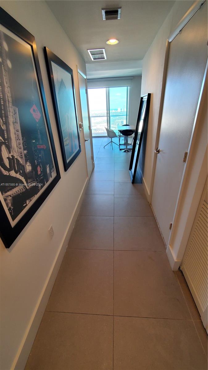 253 NE 2nd St 3407, Miami, Florida 33132, ,1 BathroomBathrooms,Residentiallease,For Rent,253 NE 2nd St 3407,A11557885