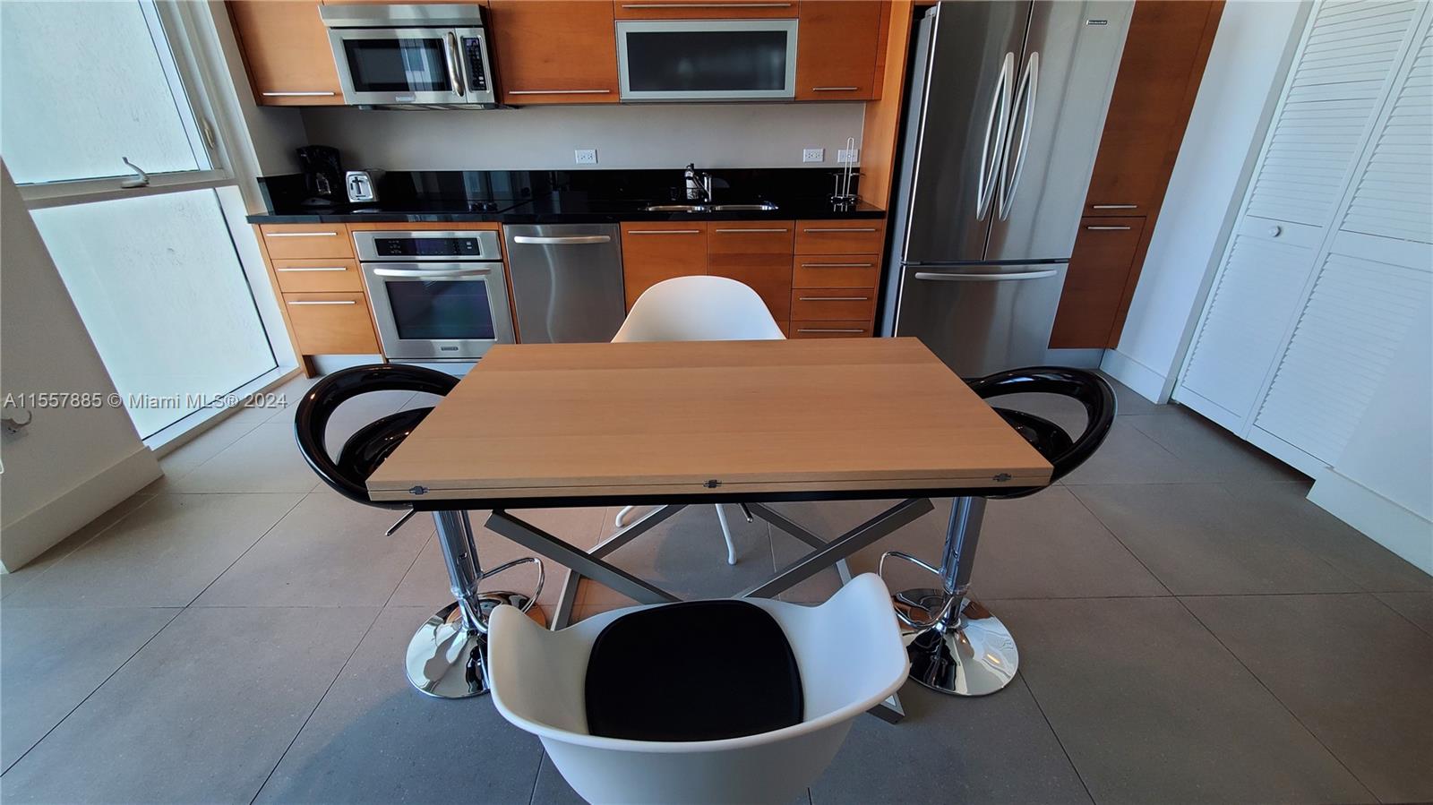 253 NE 2nd St 3407, Miami, Florida 33132, ,1 BathroomBathrooms,Residentiallease,For Rent,253 NE 2nd St 3407,A11557885