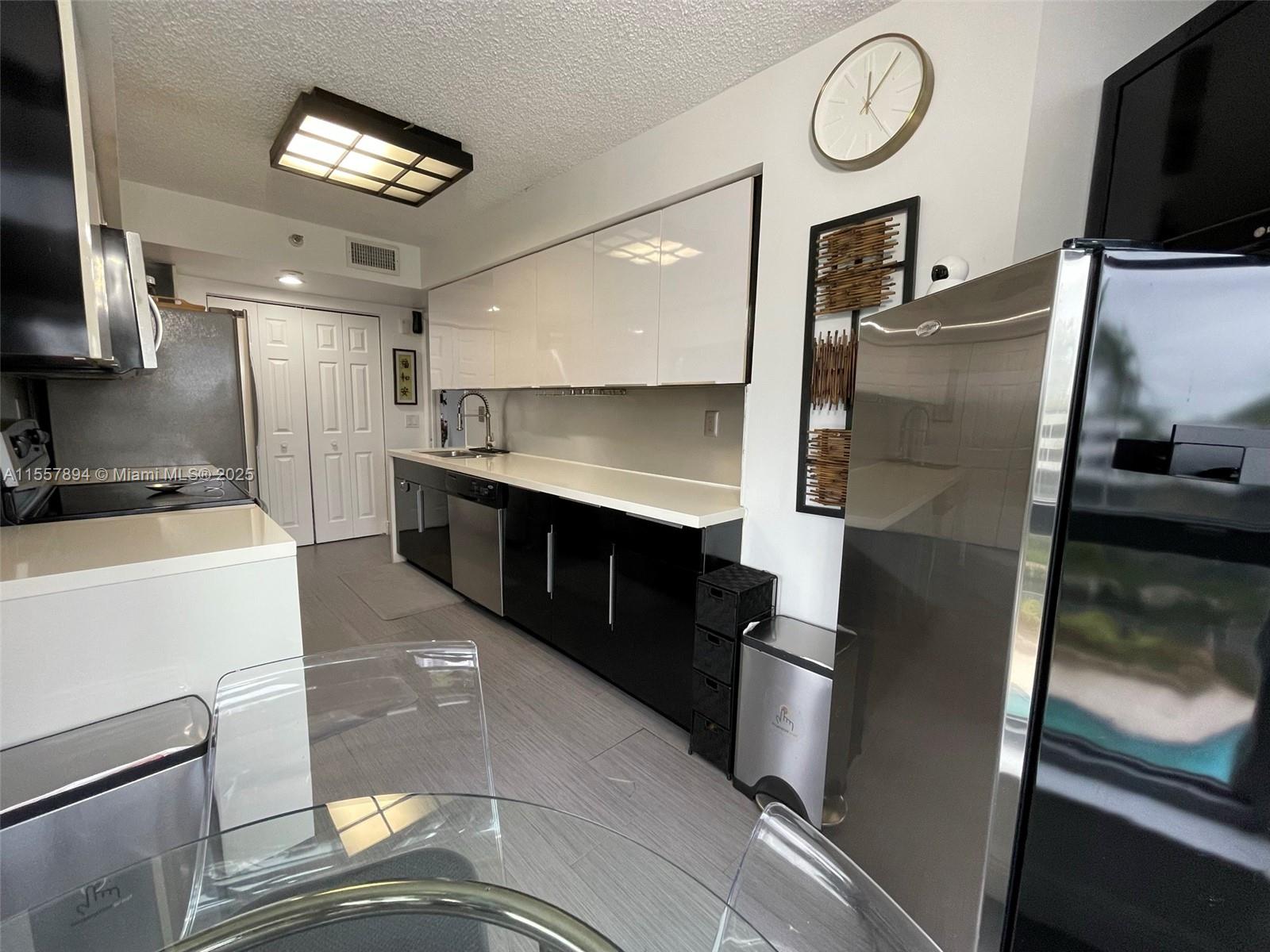 3500 Mystic Pointe Dr 401, Aventura, Florida 33180, 3 Bedrooms Bedrooms, ,3 BathroomsBathrooms,Residential,For Sale,3500 Mystic Pointe Dr 401,A11557894