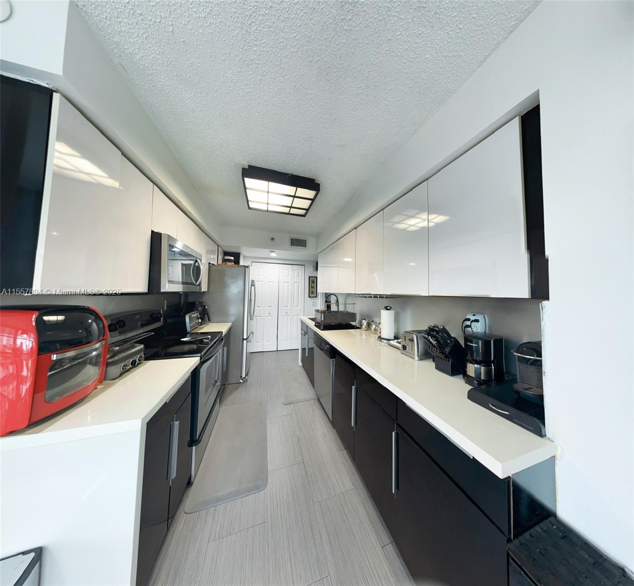 3500 Mystic Pointe Dr 401, Aventura, Florida 33180, 3 Bedrooms Bedrooms, ,3 BathroomsBathrooms,Residential,For Sale,3500 Mystic Pointe Dr 401,A11557894