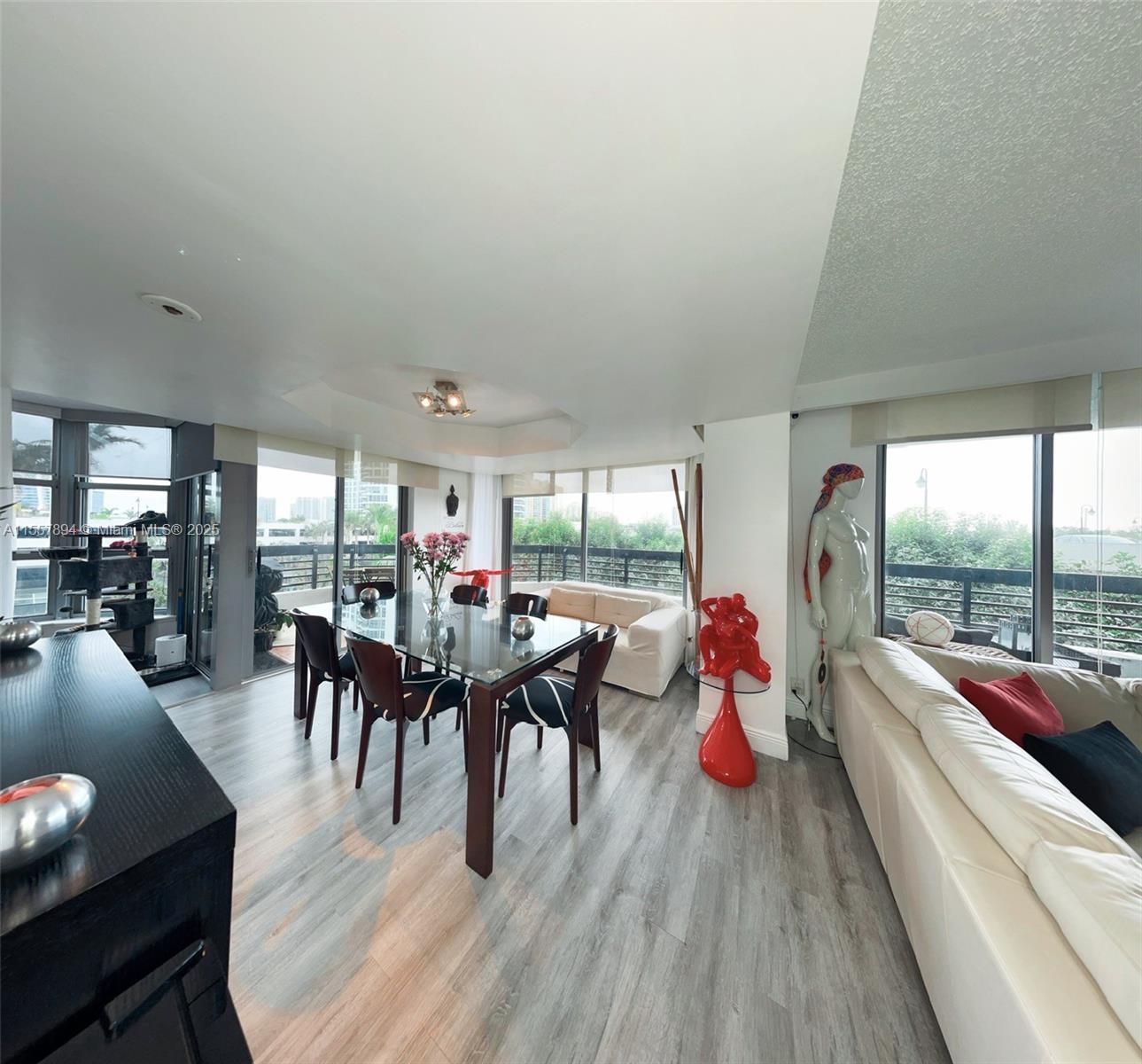 3500 Mystic Pointe Dr 401, Aventura, Florida 33180, 3 Bedrooms Bedrooms, ,3 BathroomsBathrooms,Residential,For Sale,3500 Mystic Pointe Dr 401,A11557894