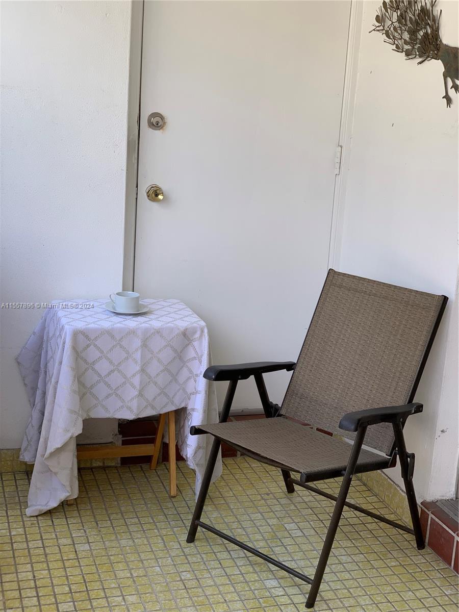 215 SE 3rd Ave 106A, Hallandale Beach, Florida 33009, 2 Bedrooms Bedrooms, ,1 BathroomBathrooms,Residential,For Sale,215 SE 3rd Ave 106A,A11557896