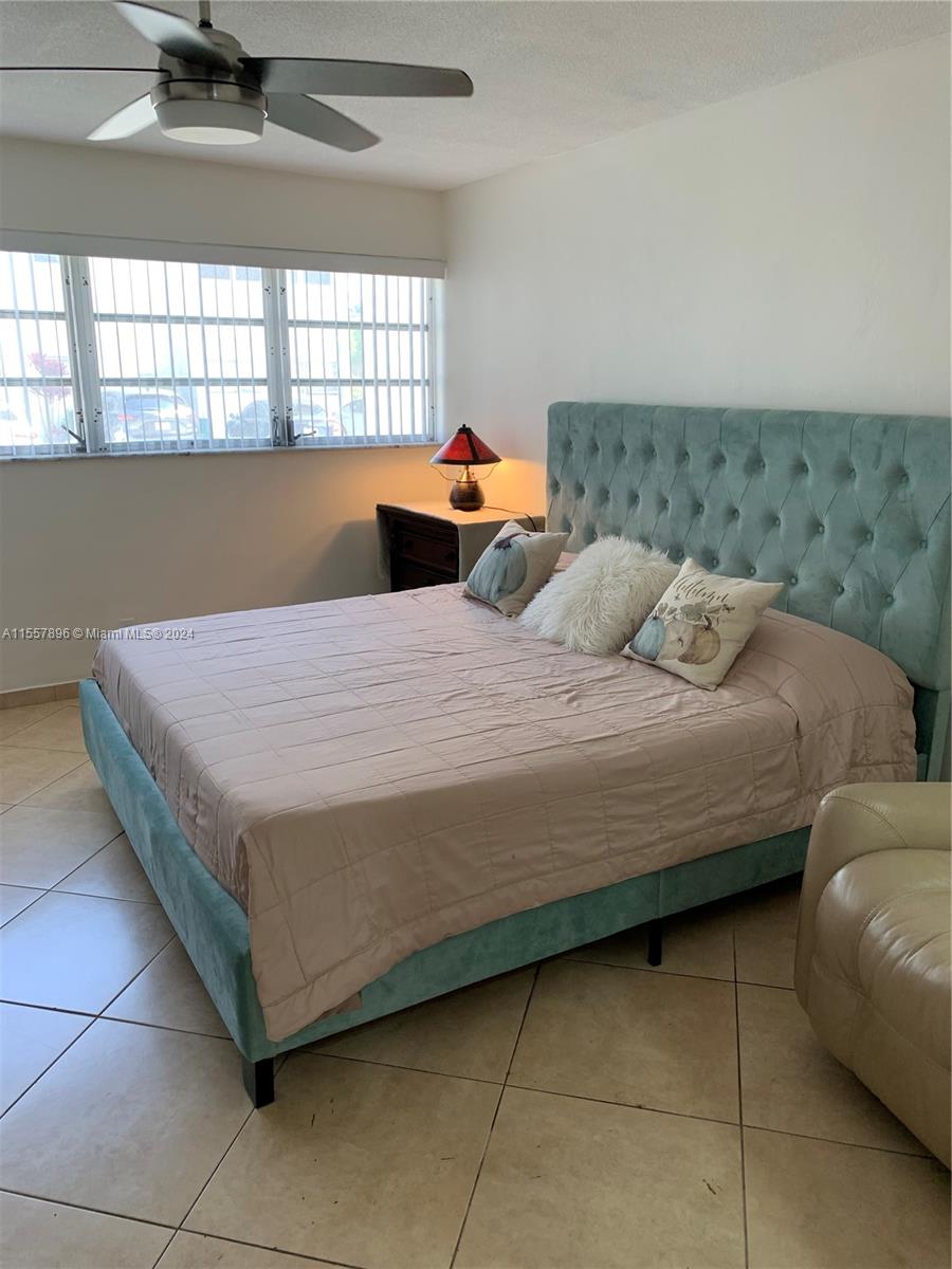 215 SE 3rd Ave 106A, Hallandale Beach, Florida 33009, 2 Bedrooms Bedrooms, ,1 BathroomBathrooms,Residential,For Sale,215 SE 3rd Ave 106A,A11557896