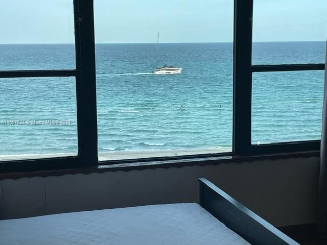 6345 Collins Ave 906, Miami Beach, Florida 33141, ,Residentiallease,For Rent,6345 Collins Ave 906,A11557827