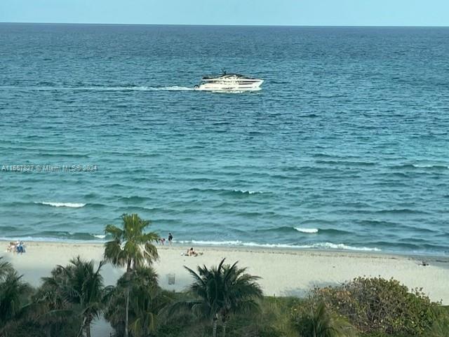 6345 Collins Ave 906, Miami Beach, Florida 33141, ,Residentiallease,For Rent,6345 Collins Ave 906,A11557827