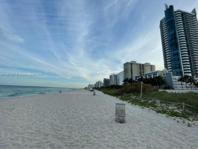 6345 Collins Ave 906, Miami Beach, Florida 33141, ,Residentiallease,For Rent,6345 Collins Ave 906,A11557827