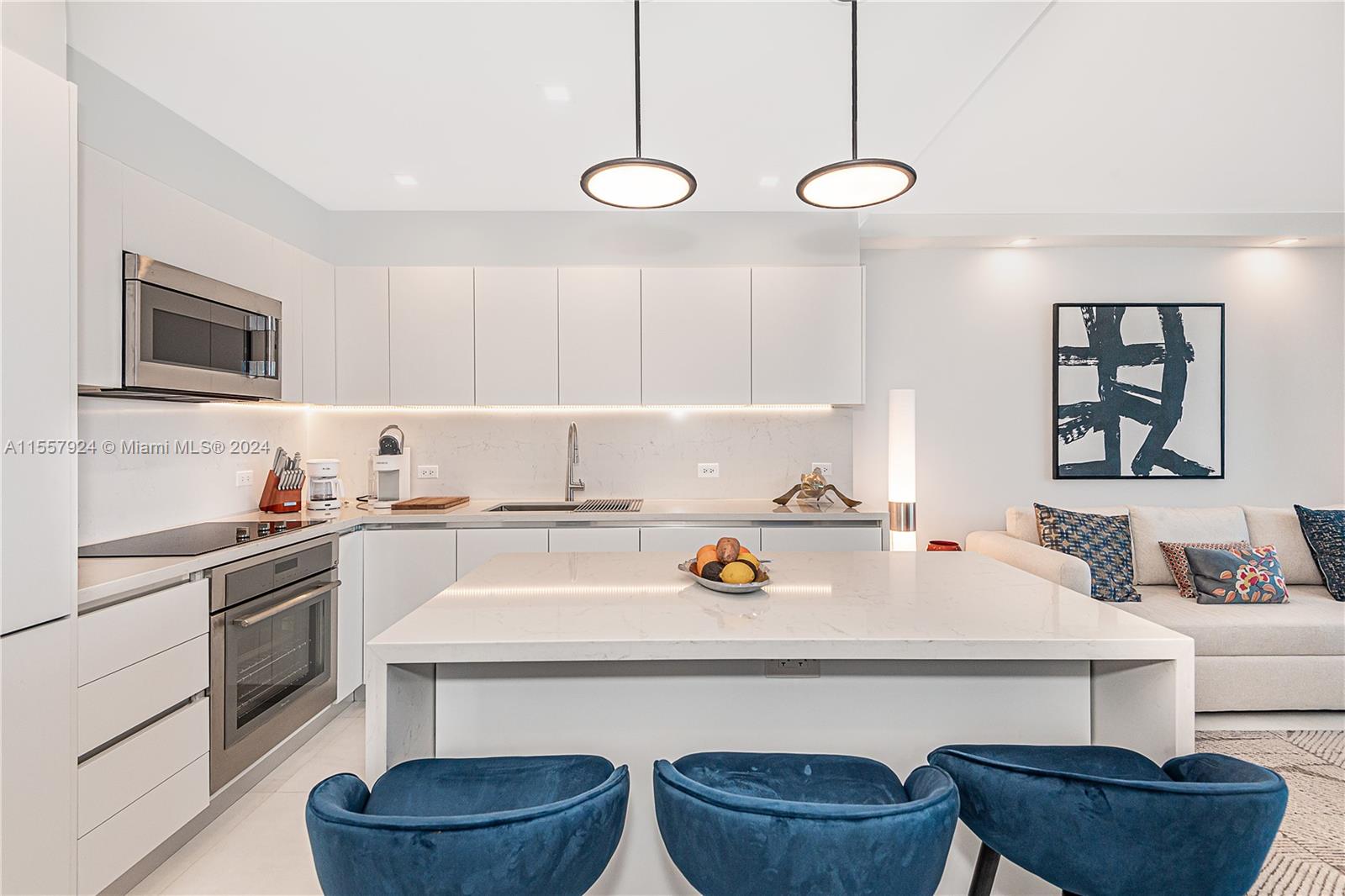 2301 Collins Ave 1440, Miami Beach, Florida 33139, 2 Bedrooms Bedrooms, ,2 BathroomsBathrooms,Residentiallease,For Rent,2301 Collins Ave 1440,A11557924