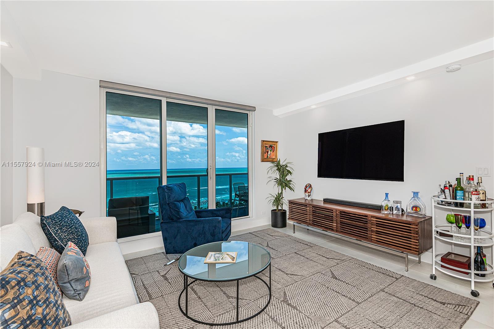 2301 Collins Ave 1440, Miami Beach, Florida 33139, 2 Bedrooms Bedrooms, ,2 BathroomsBathrooms,Residentiallease,For Rent,2301 Collins Ave 1440,A11557924