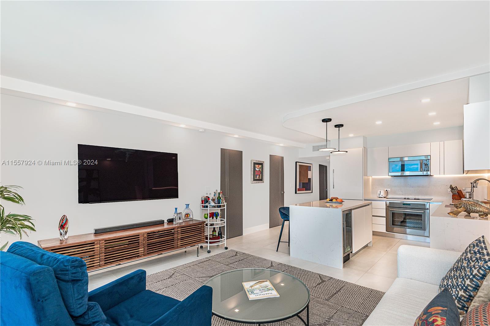 2301 Collins Ave 1440, Miami Beach, Florida 33139, 2 Bedrooms Bedrooms, ,2 BathroomsBathrooms,Residentiallease,For Rent,2301 Collins Ave 1440,A11557924