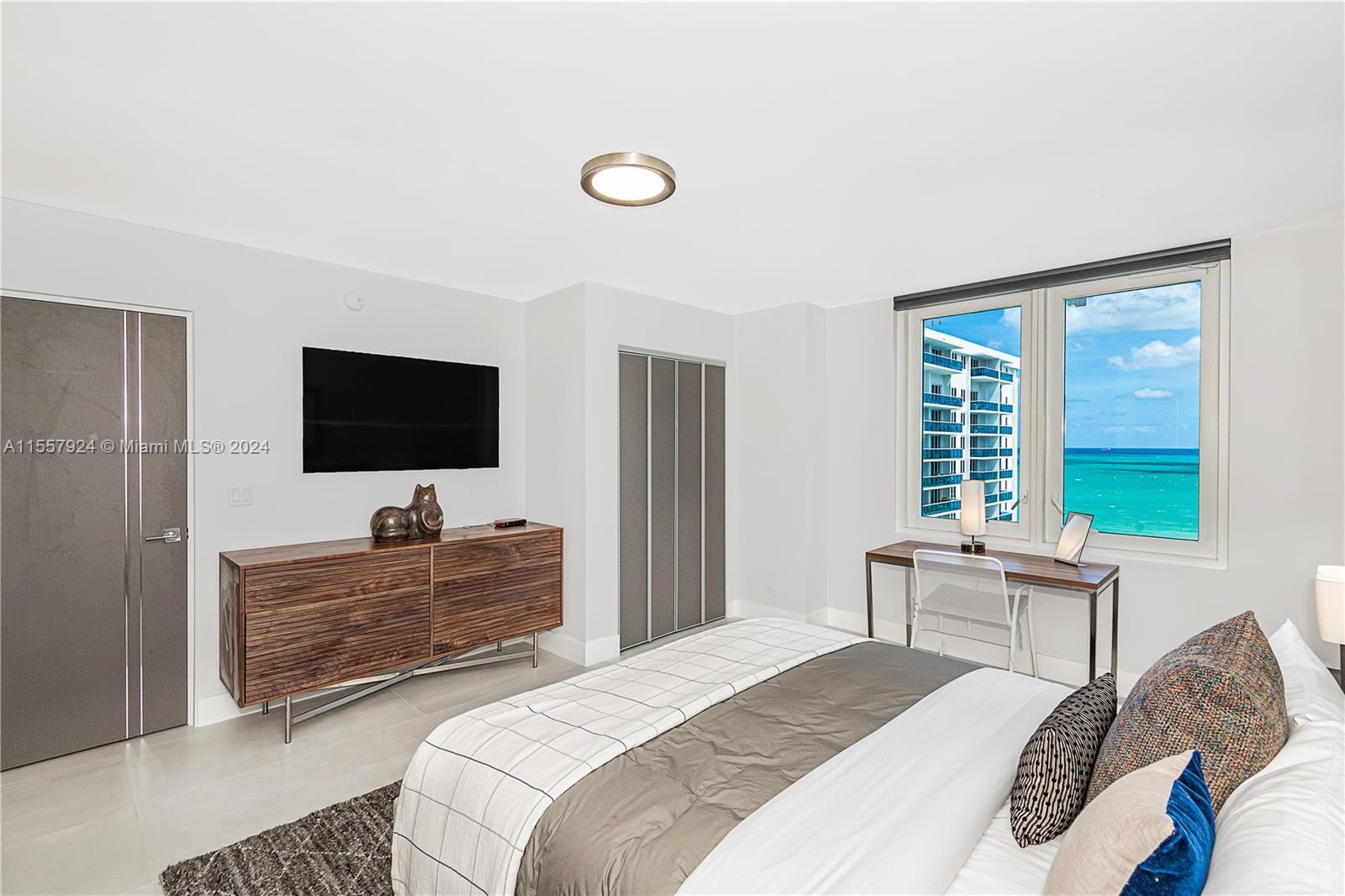 2301 Collins Ave 1440, Miami Beach, Florida 33139, 2 Bedrooms Bedrooms, ,2 BathroomsBathrooms,Residentiallease,For Rent,2301 Collins Ave 1440,A11557924