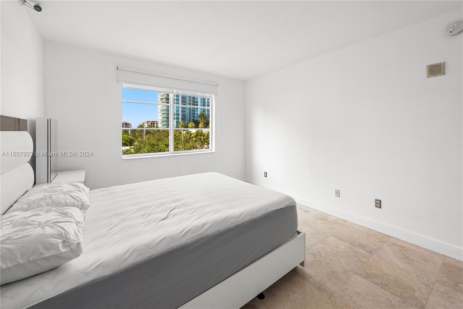 125 Jefferson Ave 131, Miami Beach, Florida 33139, 3 Bedrooms Bedrooms, ,3 BathroomsBathrooms,Residential,For Sale,125 Jefferson Ave 131,A11557922