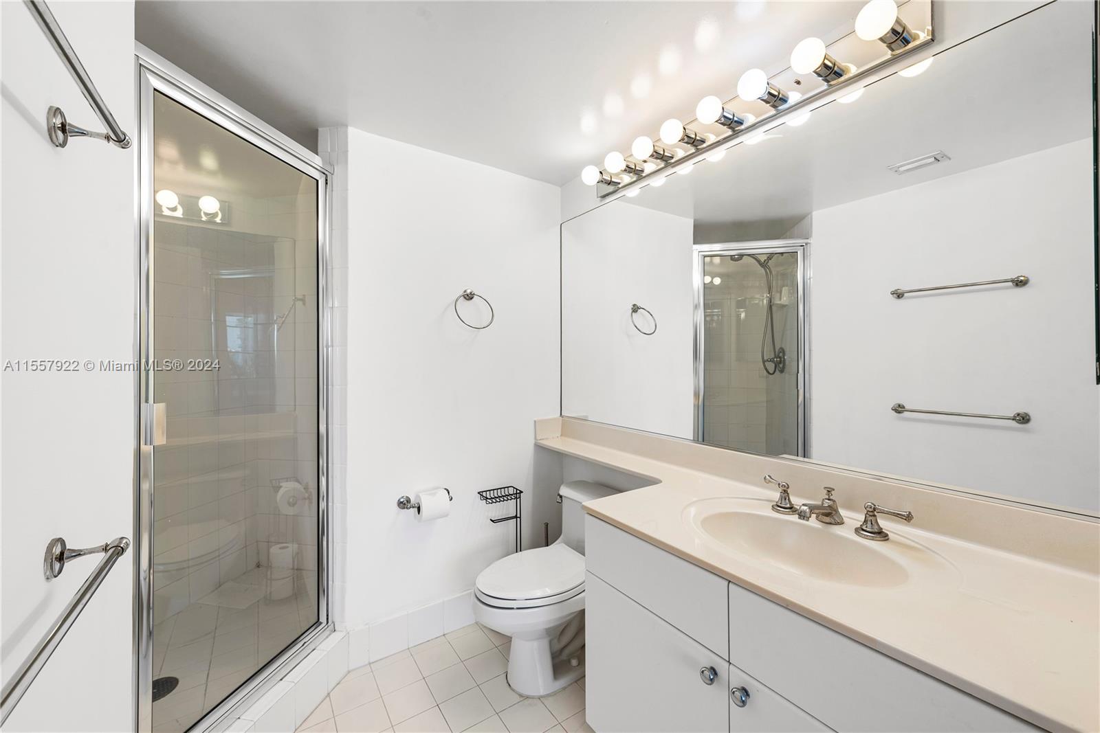 Corner Unit