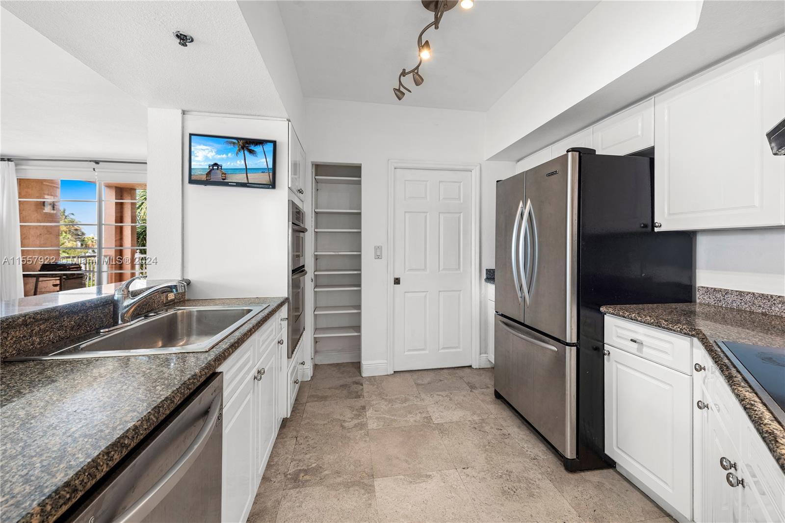 125 Jefferson Ave 131, Miami Beach, Florida 33139, 3 Bedrooms Bedrooms, ,3 BathroomsBathrooms,Residential,For Sale,125 Jefferson Ave 131,A11557922