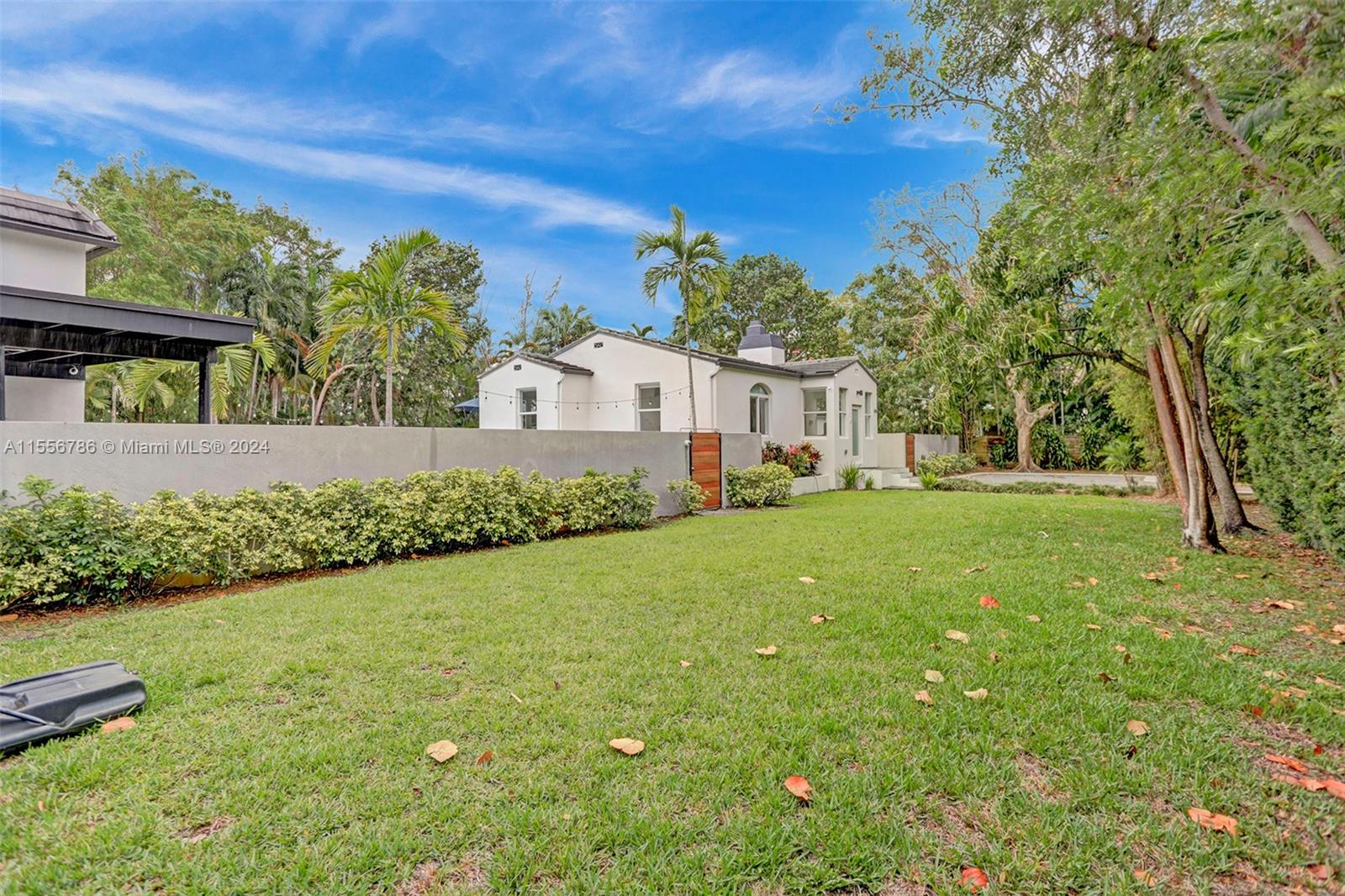 430 NE 121st St, Biscayne Park, Florida 33161, 3 Bedrooms Bedrooms, ,3 BathroomsBathrooms,Residential,For Sale,430 NE 121st St,A11556786