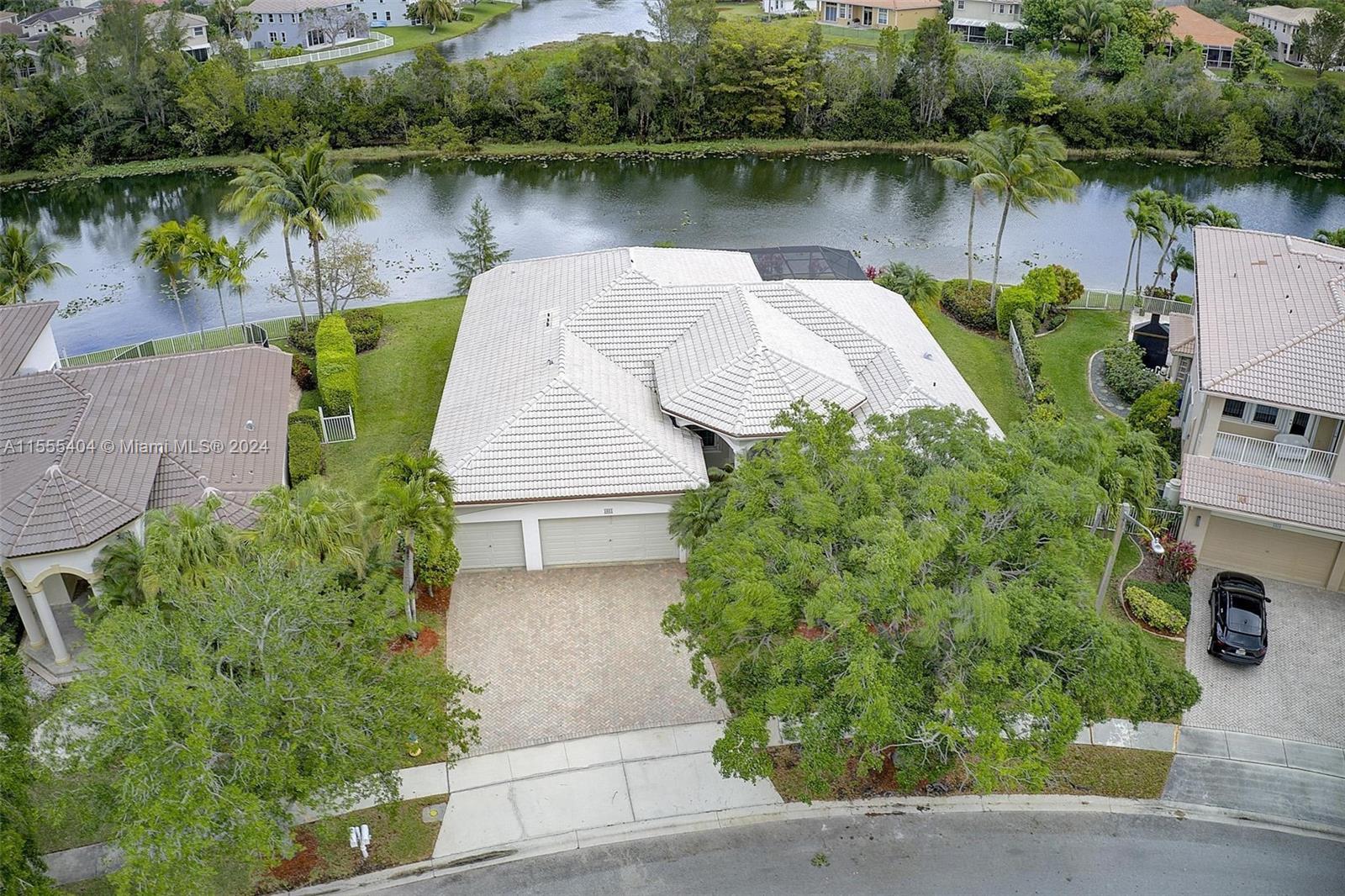 1851 NW 167th Ave, Pembroke Pines, Florida 33028, 5 Bedrooms Bedrooms, ,3 BathroomsBathrooms,Residential,For Sale,1851 NW 167th Ave,A11555404