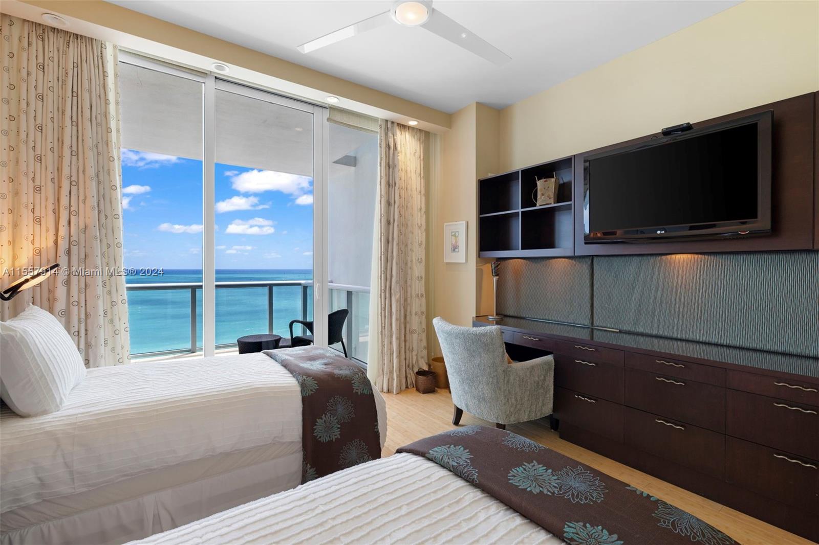 50 S Pointe Dr 2402, Miami Beach, Florida 33139, 4 Bedrooms Bedrooms, ,4 BathroomsBathrooms,Residentiallease,For Rent,50 S Pointe Dr 2402,A11557914