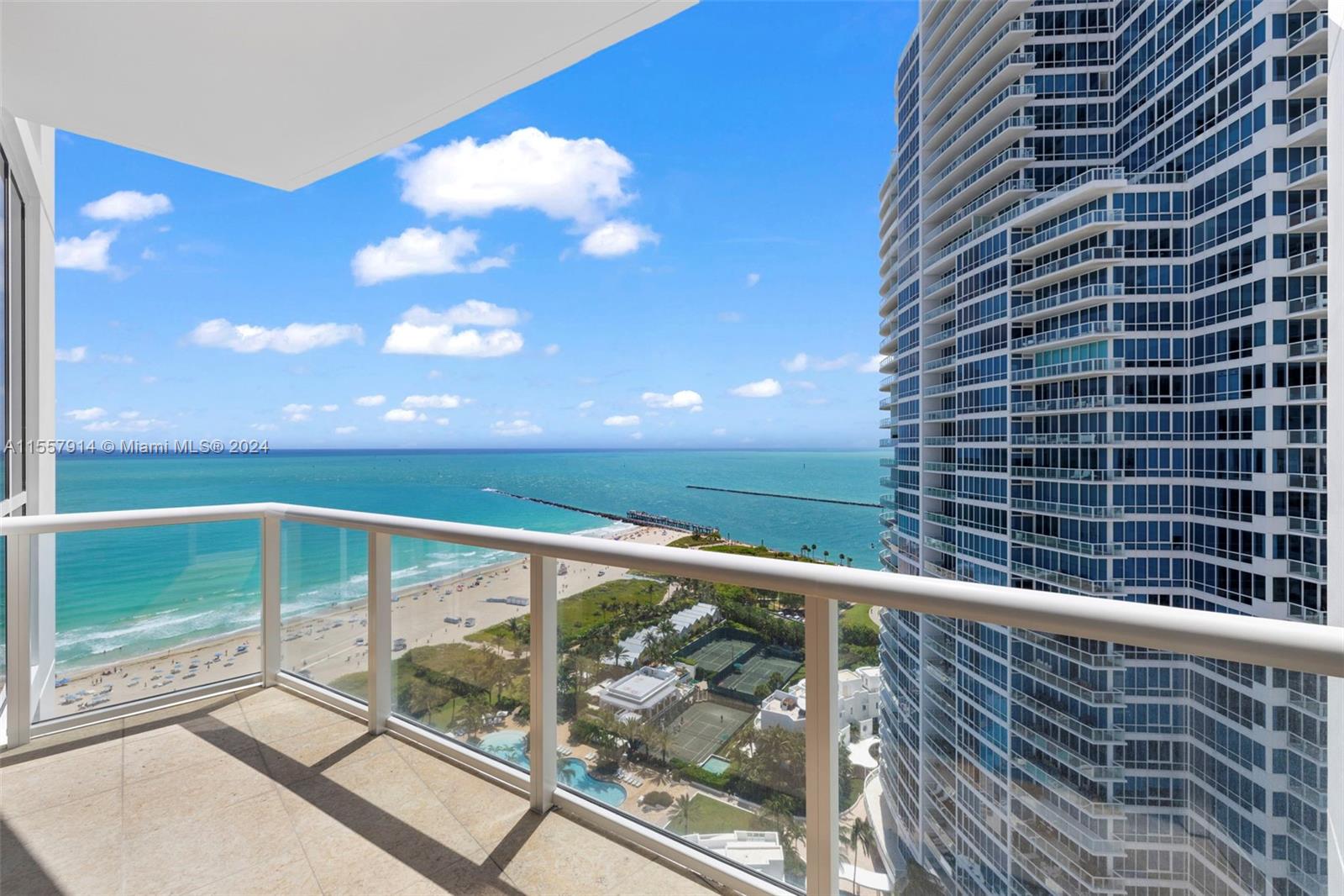 50 S Pointe Dr 2402, Miami Beach, Florida 33139, 4 Bedrooms Bedrooms, ,4 BathroomsBathrooms,Residentiallease,For Rent,50 S Pointe Dr 2402,A11557914