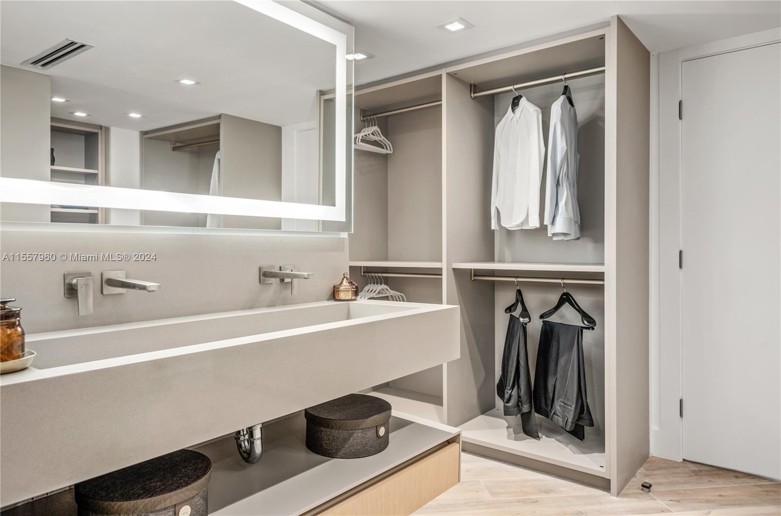 2301 Collins Ave 1432, Miami Beach, Florida 33139, 3 Bedrooms Bedrooms, ,3 BathroomsBathrooms,Residentiallease,For Rent,2301 Collins Ave 1432,A11557960