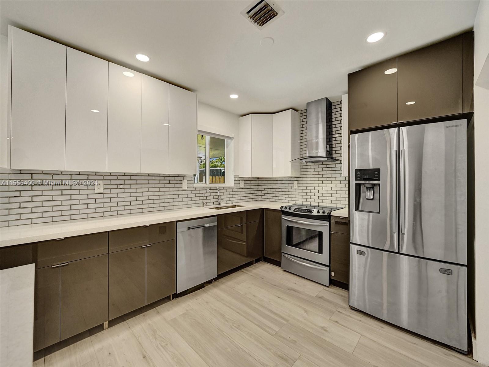 3230 Roosevelt St, Hollywood, Florida 33021, 4 Bedrooms Bedrooms, ,3 BathroomsBathrooms,Residential,For Sale,3230 Roosevelt St,A11556409