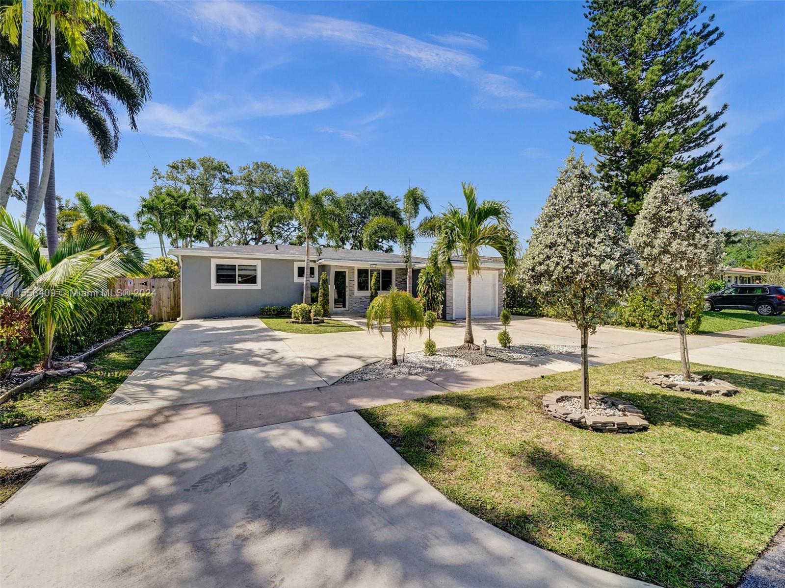 3230 Roosevelt St, Hollywood, Florida 33021, 4 Bedrooms Bedrooms, ,3 BathroomsBathrooms,Residential,For Sale,3230 Roosevelt St,A11556409