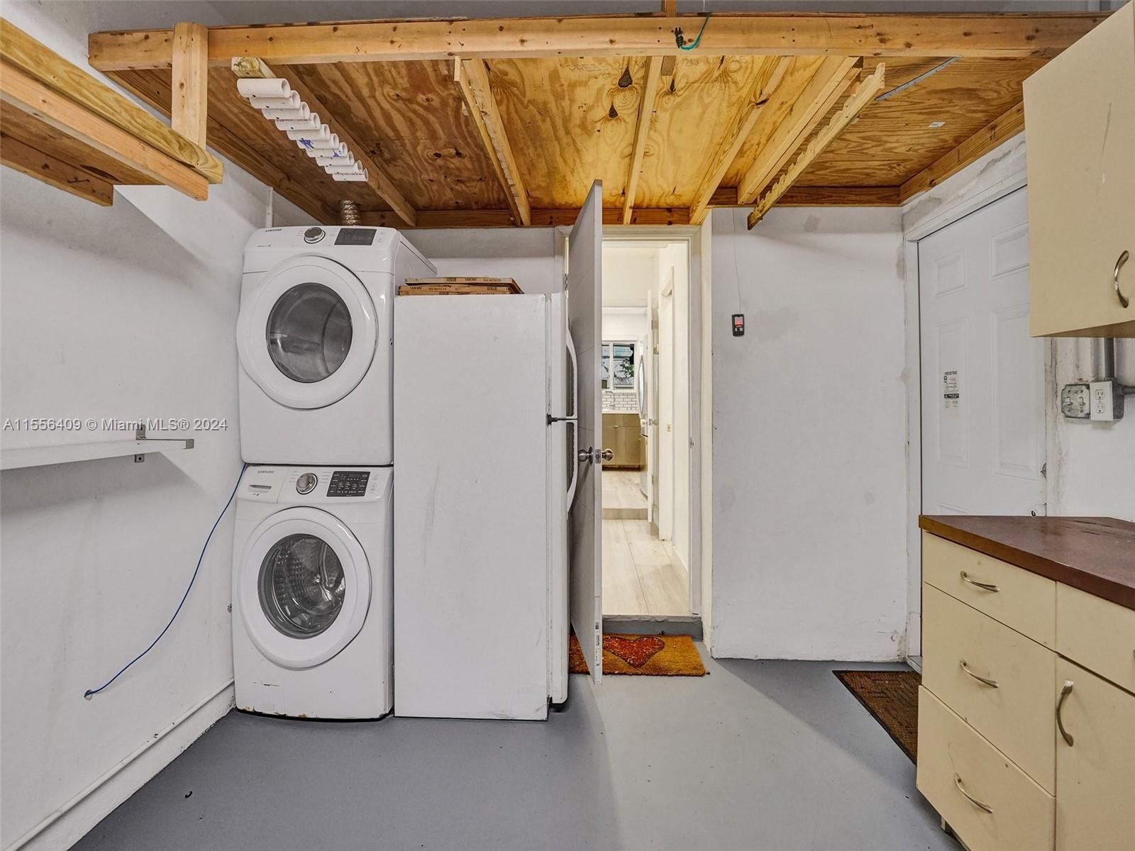 3230 Roosevelt St, Hollywood, Florida 33021, 4 Bedrooms Bedrooms, ,3 BathroomsBathrooms,Residential,For Sale,3230 Roosevelt St,A11556409