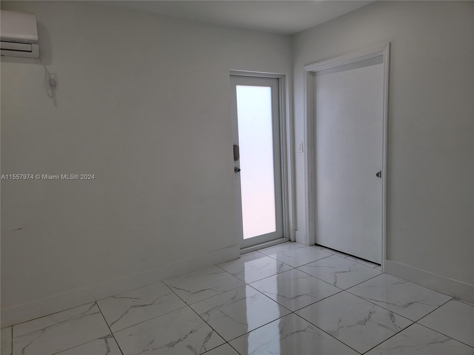 Hollywood, Florida 33020, 1 Bedroom Bedrooms, ,1 BathroomBathrooms,Residentiallease,For Rent,A11557974