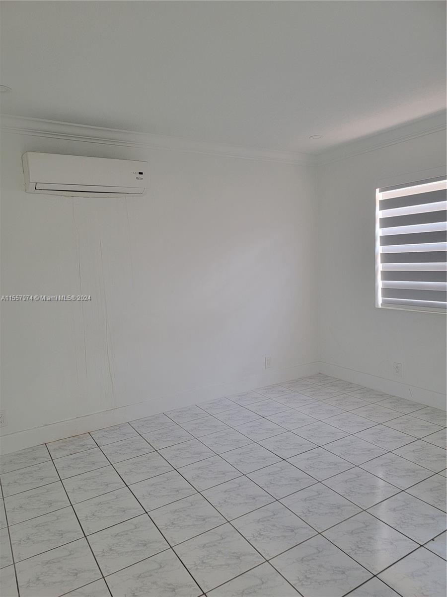 Hollywood, Florida 33020, 1 Bedroom Bedrooms, ,1 BathroomBathrooms,Residentiallease,For Rent,A11557974