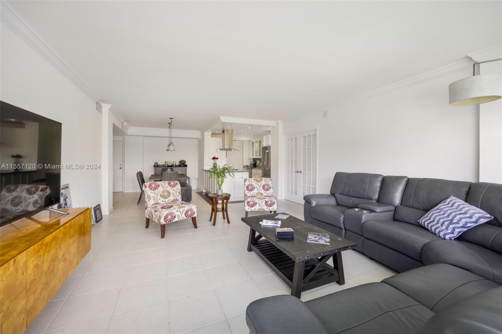 1700 NE 105th St 203, Miami Shores, Florida 33138, 2 Bedrooms Bedrooms, ,2 BathroomsBathrooms,Residential,For Sale,1700 NE 105th St 203,A11557120