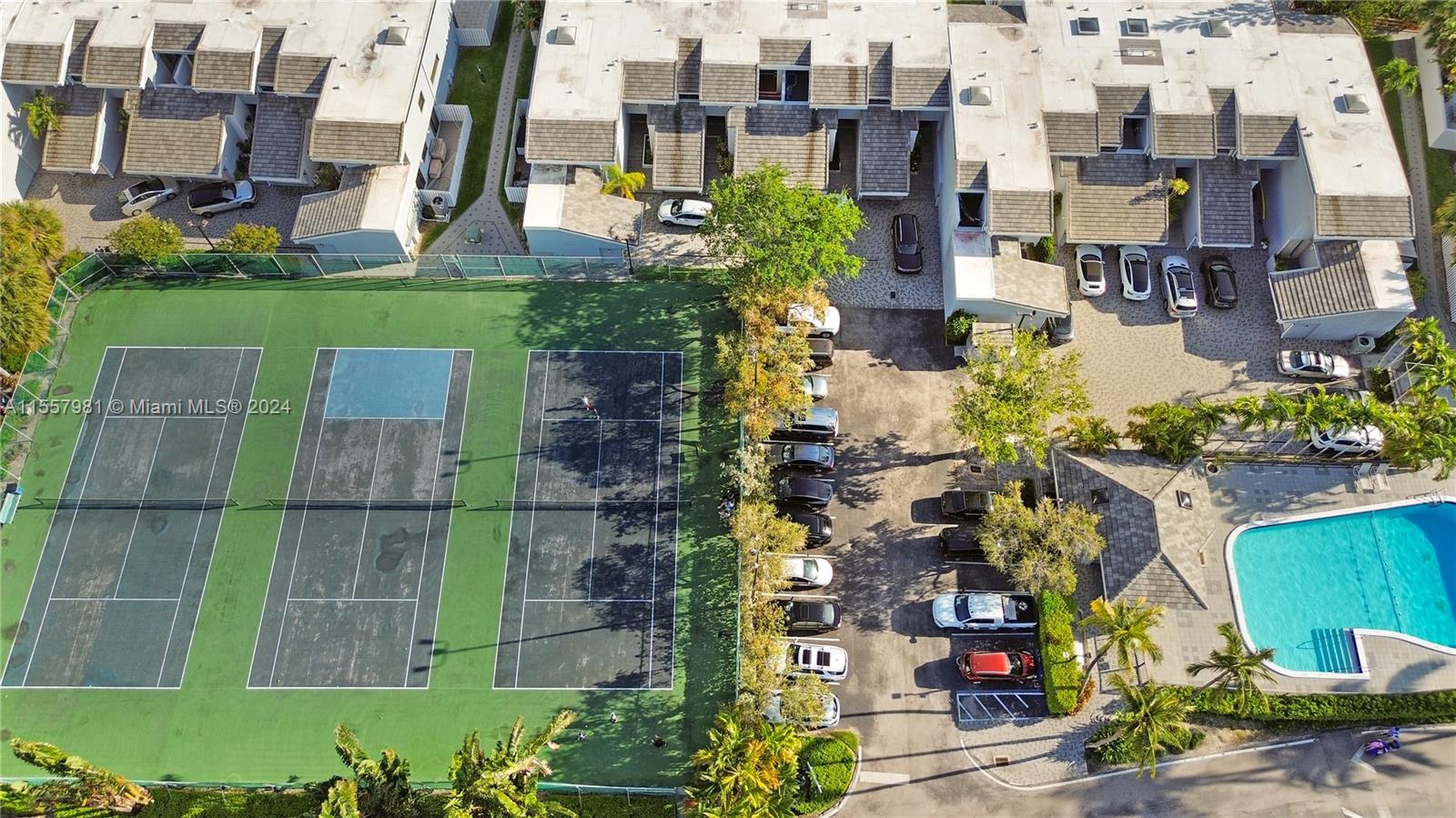 325 Poinciana Dr 905, Sunny Isles Beach, Florida 33160, 3 Bedrooms Bedrooms, ,2 BathroomsBathrooms,Residential,For Sale,325 Poinciana Dr 905,A11557981
