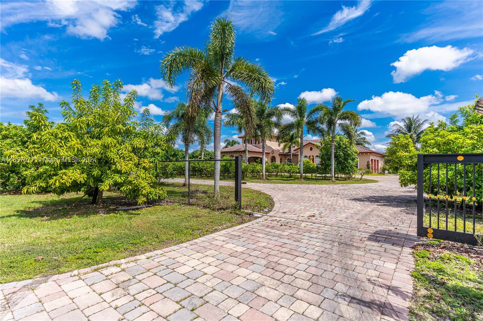 31205 SW 213th Ave, Homestead, Florida 33030, 5 Bedrooms Bedrooms, ,4 BathroomsBathrooms,Residential,For Sale,31205 SW 213th Ave,A11557977