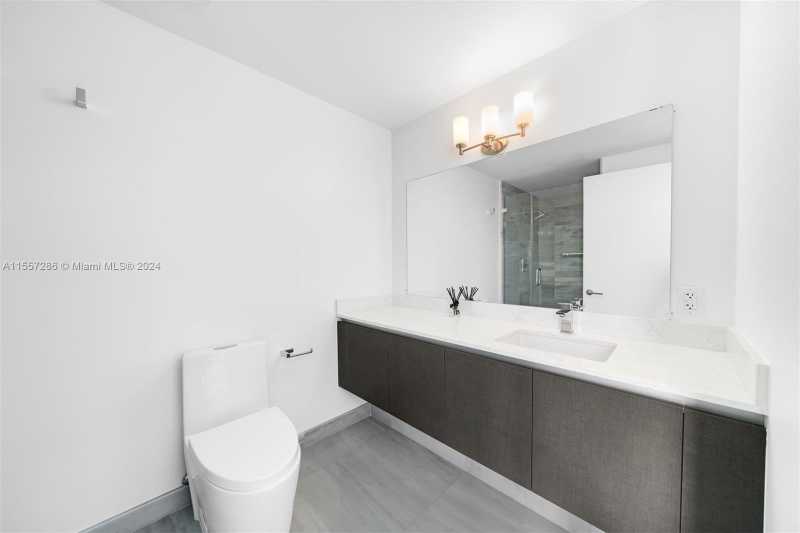 1201 20th St 305, Miami Beach, Florida 33139, 3 Bedrooms Bedrooms, ,3 BathroomsBathrooms,Residentiallease,For Rent,1201 20th St 305,A11557286