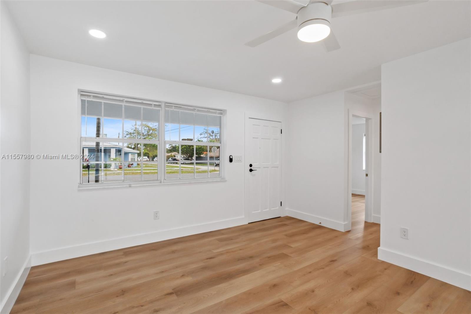 916 SW 7th Ave, Hallandale Beach, Florida 33009, 3 Bedrooms Bedrooms, ,2 BathroomsBathrooms,Residential,For Sale,916 SW 7th Ave,A11557980