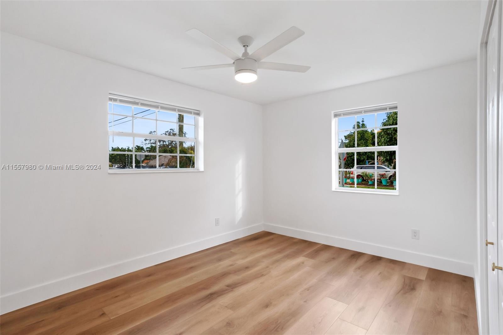 916 SW 7th Ave, Hallandale Beach, Florida 33009, 3 Bedrooms Bedrooms, ,2 BathroomsBathrooms,Residential,For Sale,916 SW 7th Ave,A11557980