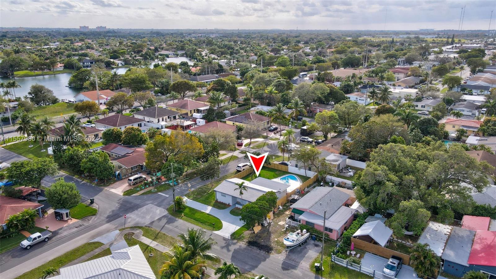 916 SW 7th Ave, Hallandale Beach, Florida 33009, 3 Bedrooms Bedrooms, ,2 BathroomsBathrooms,Residential,For Sale,916 SW 7th Ave,A11557980