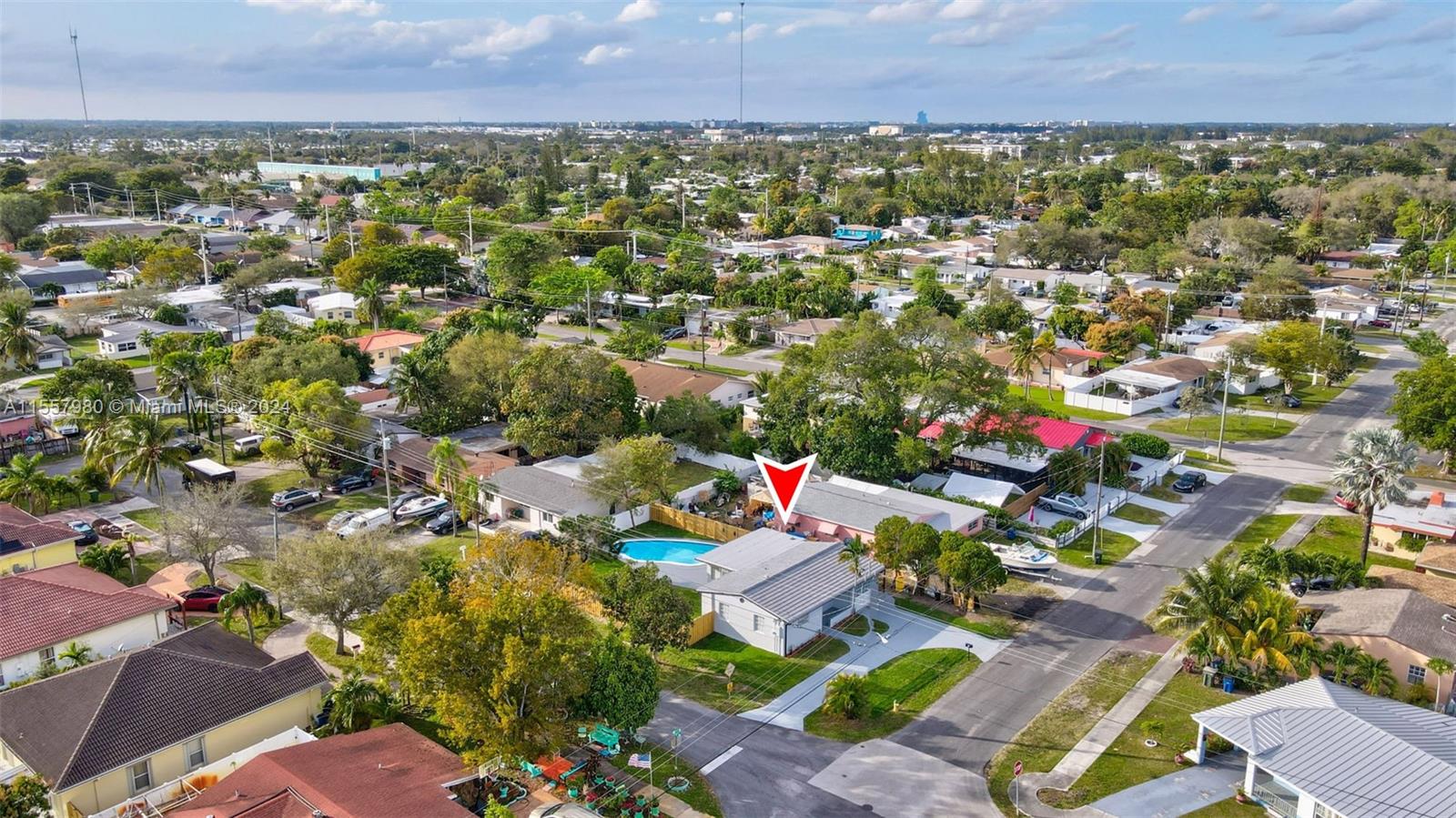 916 SW 7th Ave, Hallandale Beach, Florida 33009, 3 Bedrooms Bedrooms, ,2 BathroomsBathrooms,Residential,For Sale,916 SW 7th Ave,A11557980