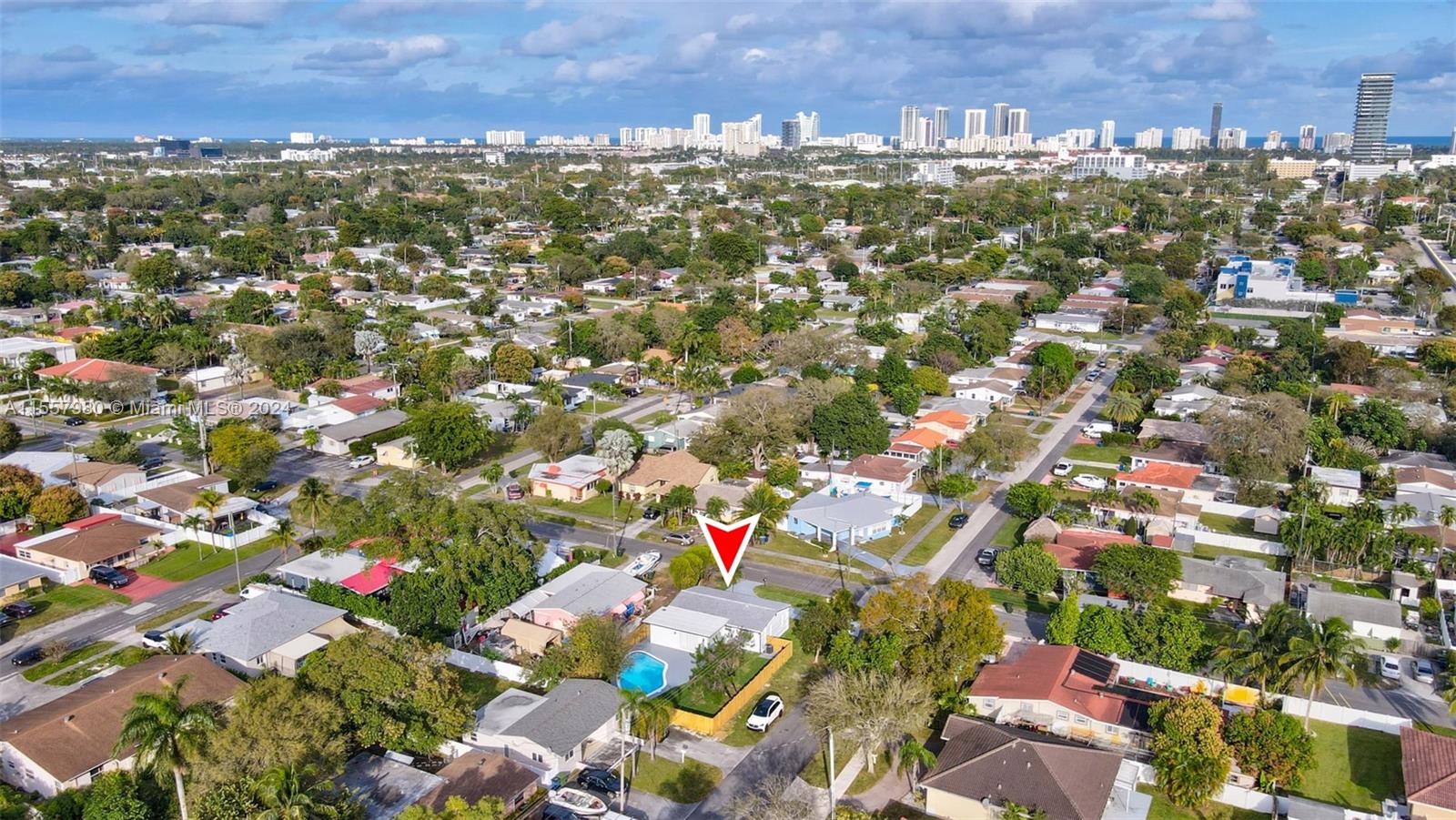 916 SW 7th Ave, Hallandale Beach, Florida 33009, 3 Bedrooms Bedrooms, ,2 BathroomsBathrooms,Residential,For Sale,916 SW 7th Ave,A11557980