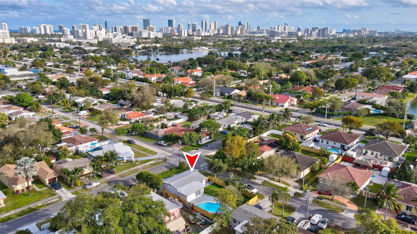 916 SW 7th Ave, Hallandale Beach, Florida 33009, 3 Bedrooms Bedrooms, ,2 BathroomsBathrooms,Residential,For Sale,916 SW 7th Ave,A11557980