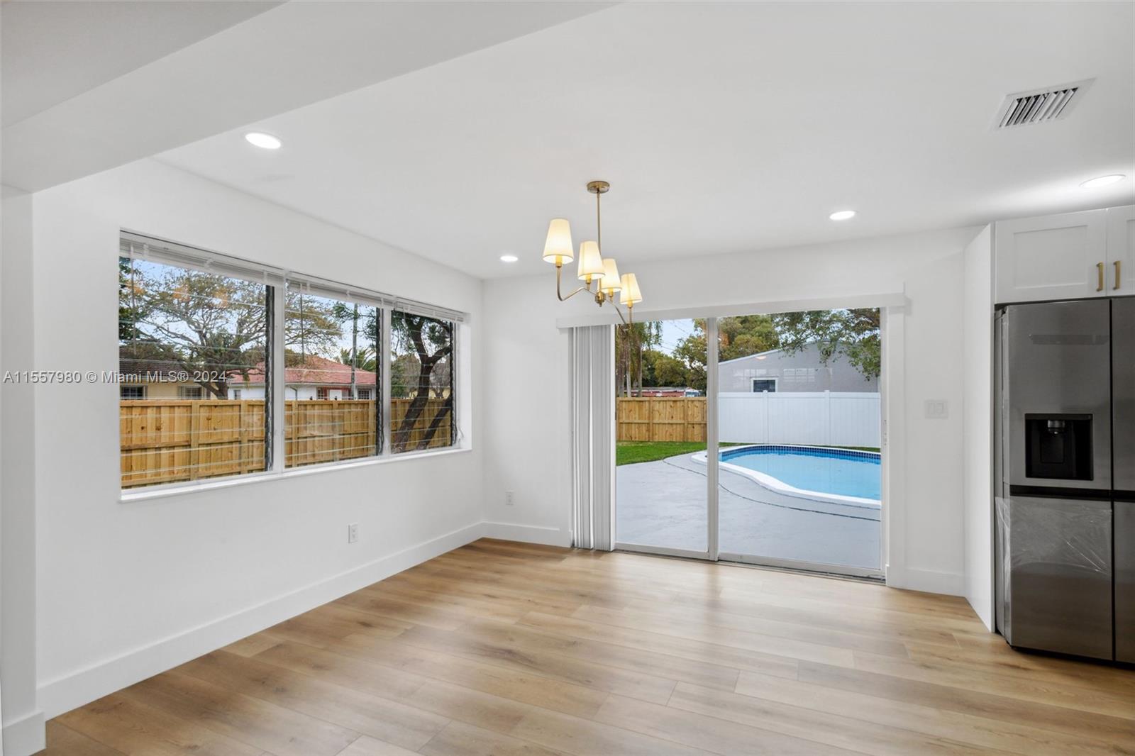 916 SW 7th Ave, Hallandale Beach, Florida 33009, 3 Bedrooms Bedrooms, ,2 BathroomsBathrooms,Residential,For Sale,916 SW 7th Ave,A11557980