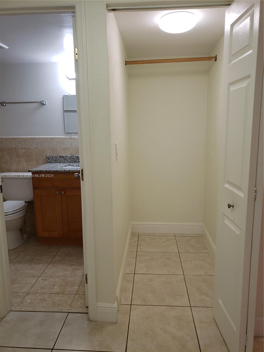 5505 NW 7th St W103, Miami, Florida 33126, 1 Bedroom Bedrooms, ,1 BathroomBathrooms,Residential,For Sale,5505 NW 7th St W103,A11558027