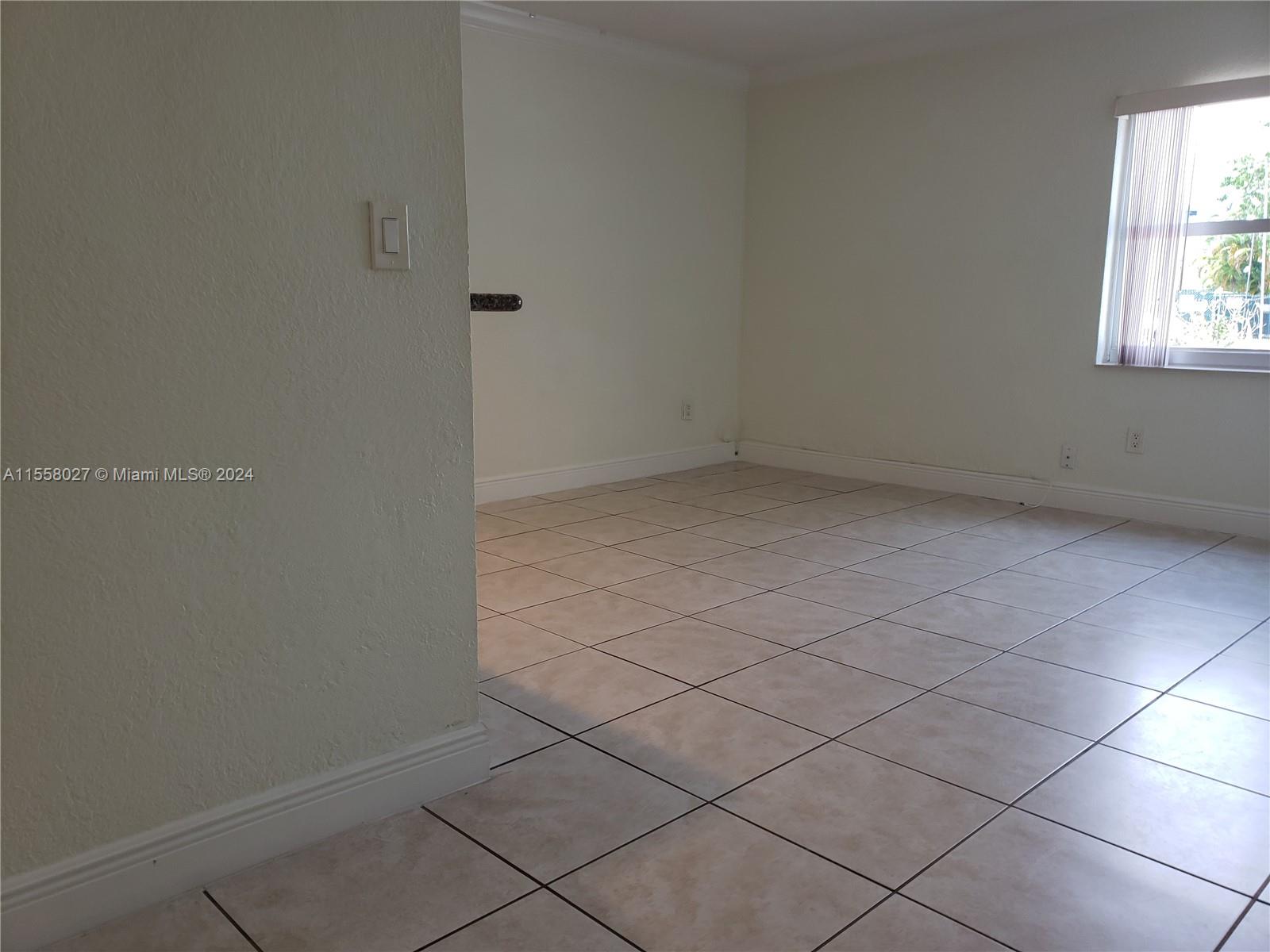 5505 NW 7th St W103, Miami, Florida 33126, 1 Bedroom Bedrooms, ,1 BathroomBathrooms,Residential,For Sale,5505 NW 7th St W103,A11558027